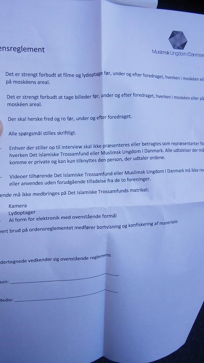Forbud mod diktafon, fotos + alle spm på skrift for at komme ind til islamprædikant El Mekkis foredrag i dansk moské i går #dkmedier #dkpol