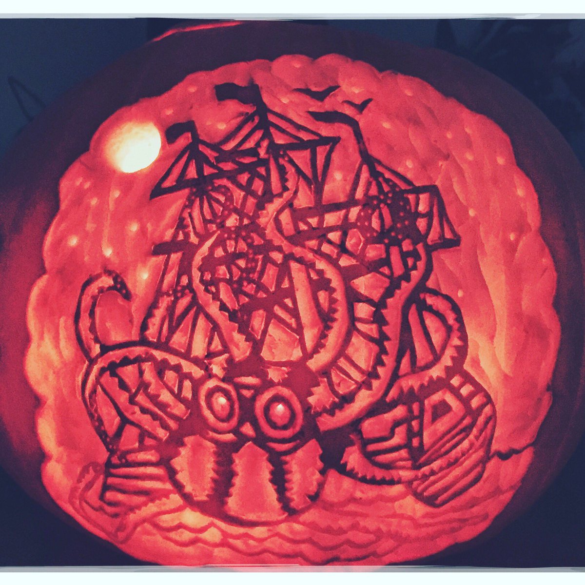 The cottages and cafe are open 3-9 for some spooky happenings. Don't miss out #Halloween #cornwall #pumpkin #hauntedhouse #Newquay #spooked