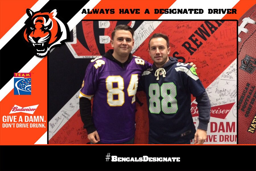 JD1177's tweet photo. Great days out #OnlyInTheNFL #BengalsRedskins #RamsGiants #NFLInternationalSeries https://t.co/KzOn2kmzcH