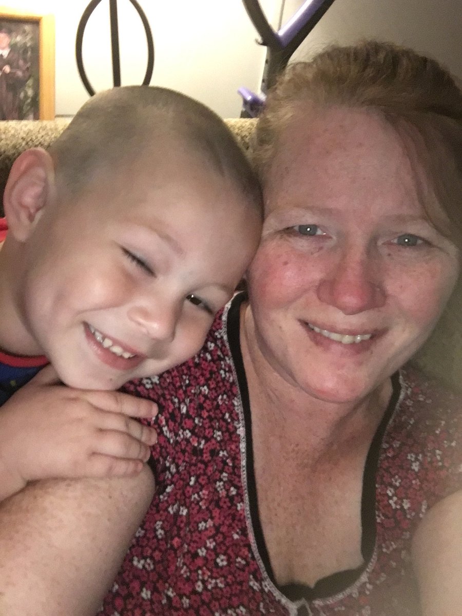 SbgGun's tweet photo. My son an his gma😘 love y'all https://t.co/1hRMmjSV5H