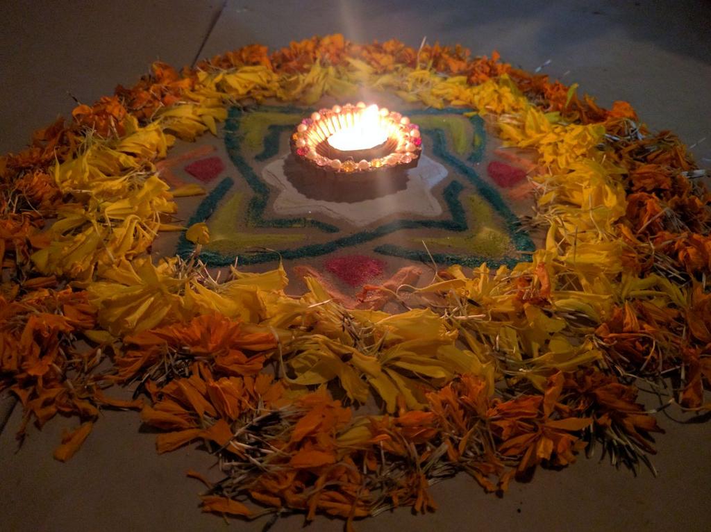 seanmoo's tweet photo. #HamaariDoosriDiwali  in Mumbai https://t.co/JlvYwh6HzV