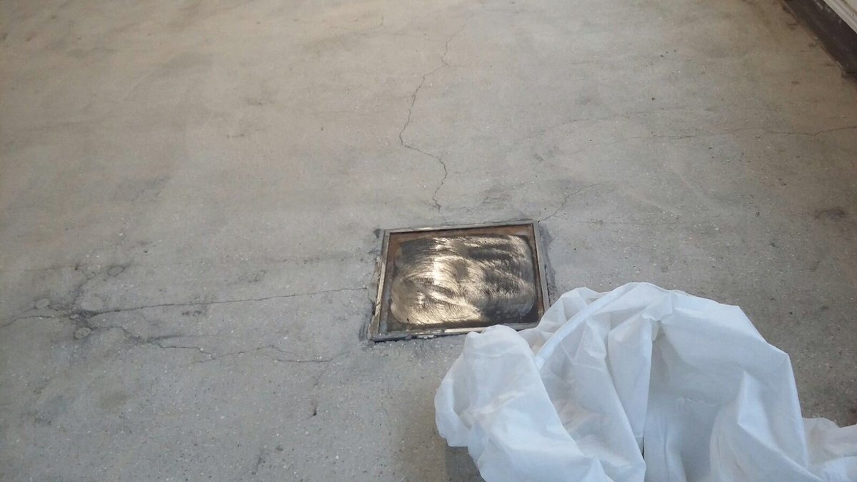 ChelmerGroup's tweet photo. Before & After .... Bitumen removal at Heathrow Airport this weekend , leaving a lovely clean base #bitumenremoval https://t.co/cS64JRQ7Rb