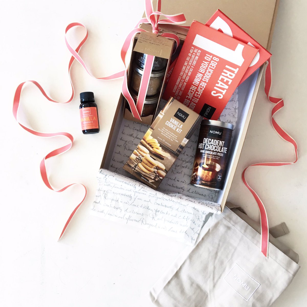 @NOMUChirps spoilt me this morning ! Cannot WAIT to try the new alcohol-free vanilla essence ! 👏🏻👏🏻👏🏻 #NOMU#yum !!!