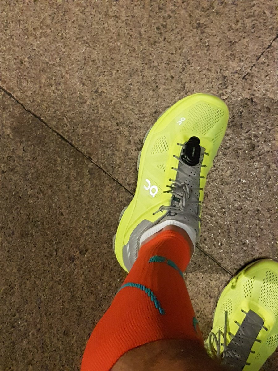 chef_doodle's tweet photo. Definitely #colourmyrun tonight! @CEPSportsUK @on_runningUK https://t.co/2nOds2paZq