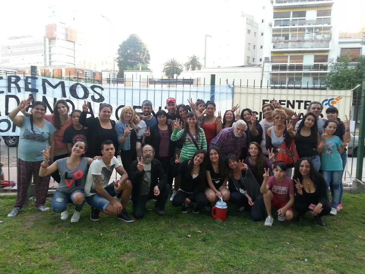 fcquilmes's tweet image. #Mateada nacional y popular en parque centenario ayer. #empoderamientopopular