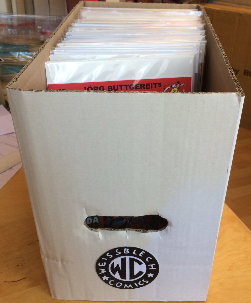 theverybigh's tweet photo. Wow! @WeissblechComic hat bei mir jetzt eine eigene Box. #trash #captainberlin #horrorschocker #zombieterror #comics #weissblech #shortbox https://t.co/6xWXsxIEMa