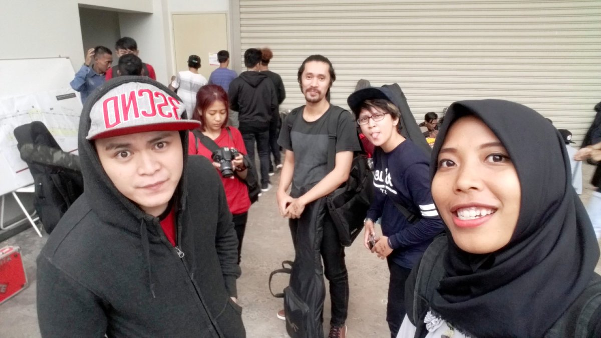 Kita sudah sampai gengs <a href="/Dfinix/">DFINIX Band OFFICIAL</a>  😉