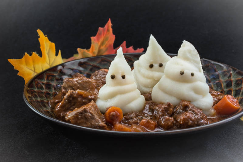 AHDB_Potatoes's tweet photo. Happy Halloween!! Hope you're all having a spooky day! Check out how easily you can add potatoes to the theme... #versatileveg https://t.co/Hdx72wU3D4