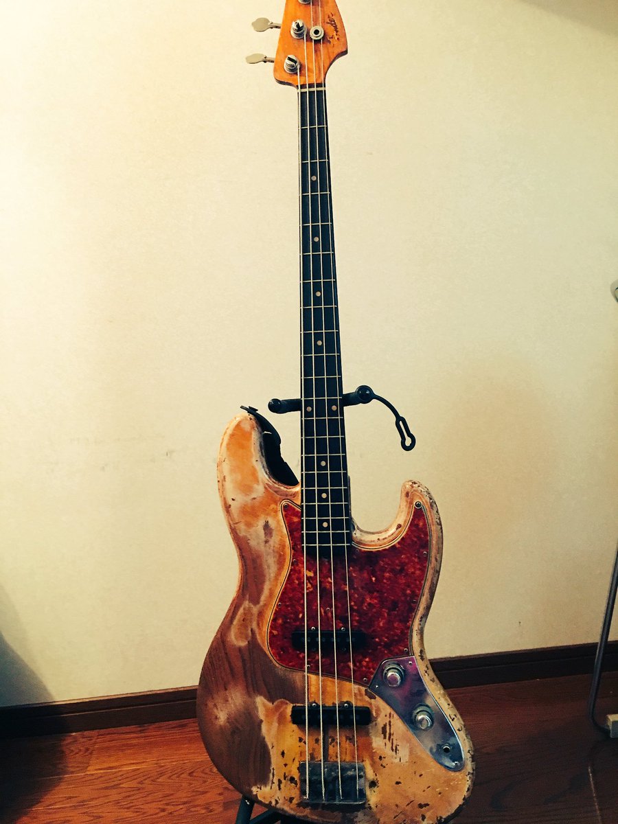 たなしん タナブロ On Twitter 11 11ベースの日 この日に向けてこだわりのnewピック開発中 来場者にプレゼント予定 Https T Co Py7njatc3u たなしん機材 Dingwall Fenderjazzbass61 Orange Eden Https T Co Lzrdgnvz44 Twitter