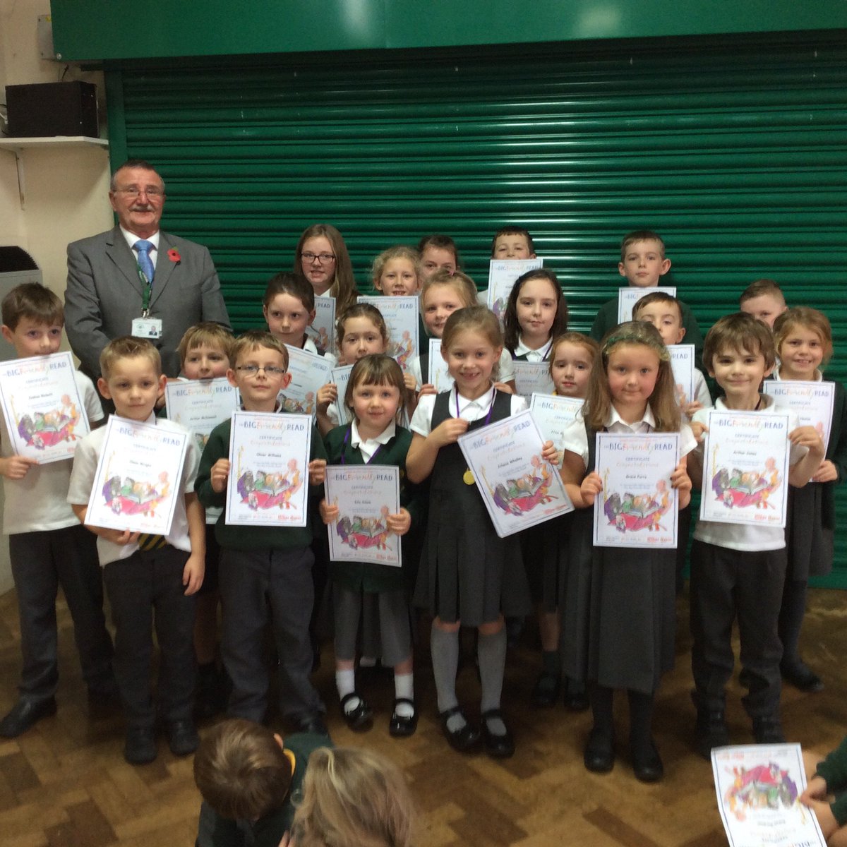 HeygarthPS's tweet photo. Congratulations to the children who completed the Summer Reading Challenge, reading at least 6 books! #BigFriendlyRead https://t.co/ahFSLn7Y2T