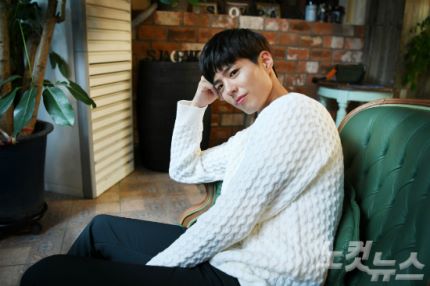 officialbogumph's tweet photo. [PHOTO] 161027 Park Bo Gum during his post drama interview with the press

© https://t.co/9mzrisDG0H
#ParkBoGum #PostDramaInterview https://t.co/IxNmbW0Izn