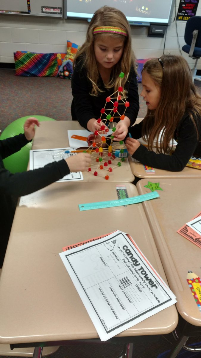 MrsKadrlik's tweet image. Who can build the tallest tower using a box of toothpicks and a box of dots? #spookystem #candytower #cfelem