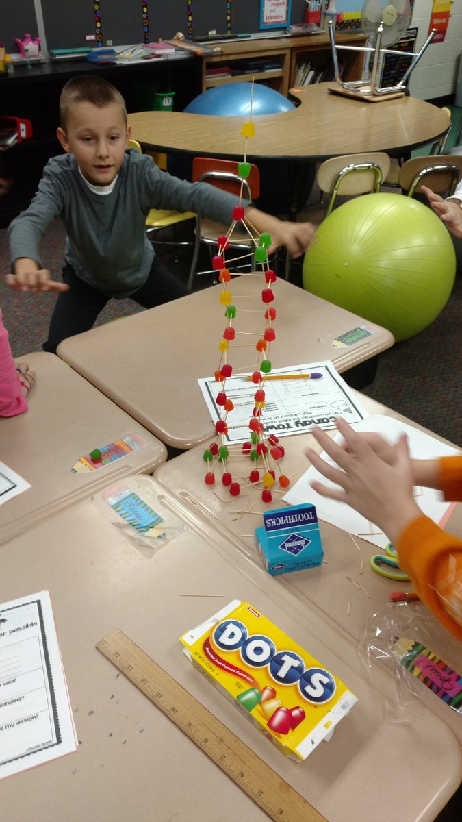 MrsKadrlik's tweet image. Unfortunately their structure could not stand freely as is...  #spookystem #cfelem