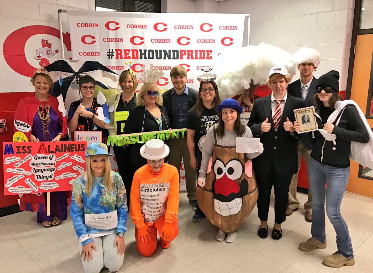 CISredhounds's tweet photo. CIS Teachers ready for a #Vocabulary #Parade @CorbinSchools #redhoundpride https://t.co/iwLLBmL3gU