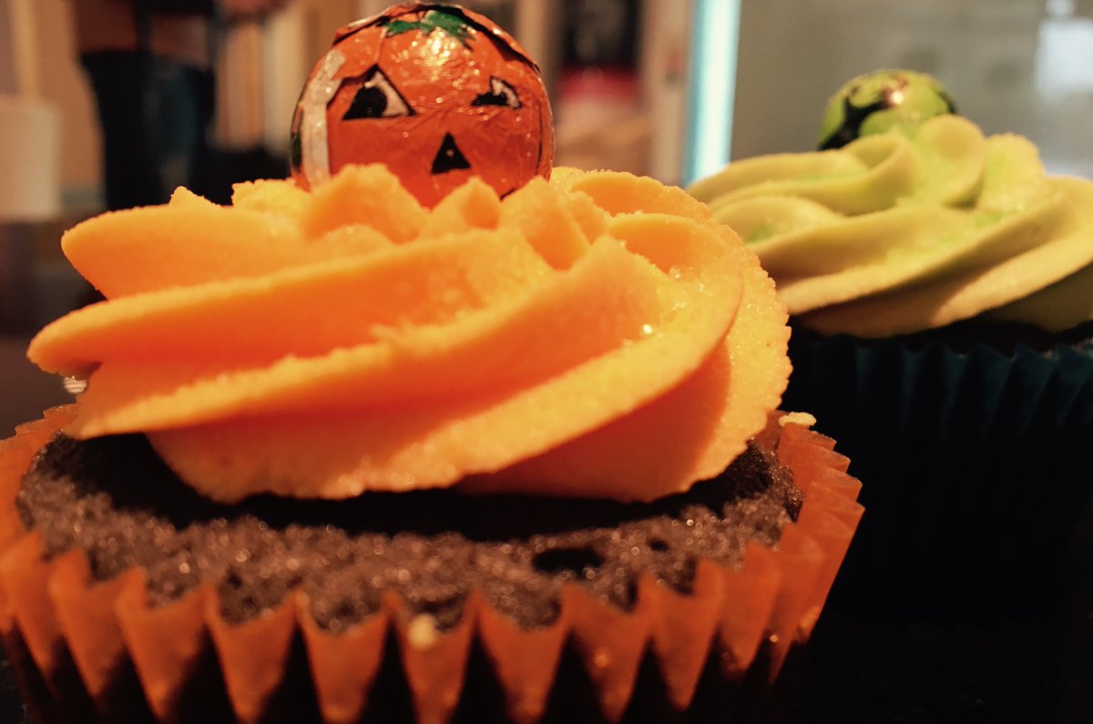 HIEXDoncaster's tweet photo. Trick OR Treat cakes today for #halloween what filling will you get? #RBHOct https://t.co/vxaKvbyKQA