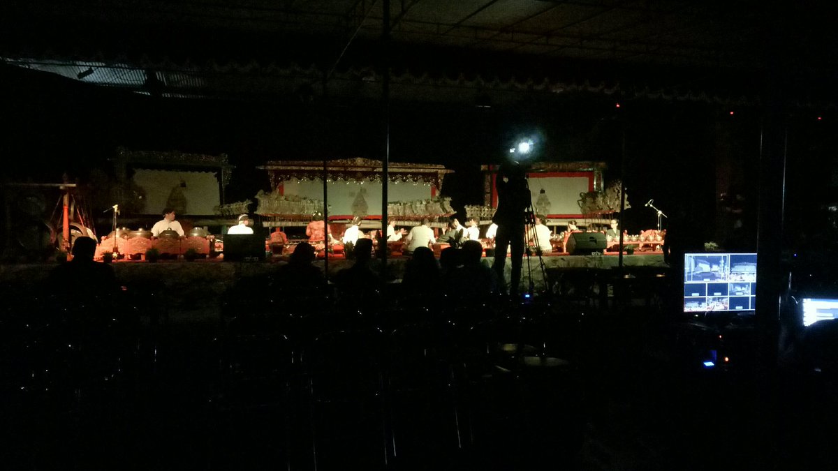 Yuk merapat ke acara pagelaran wayang di panggung terbuka realino. Free entry &amp; Free snack juga loh😆