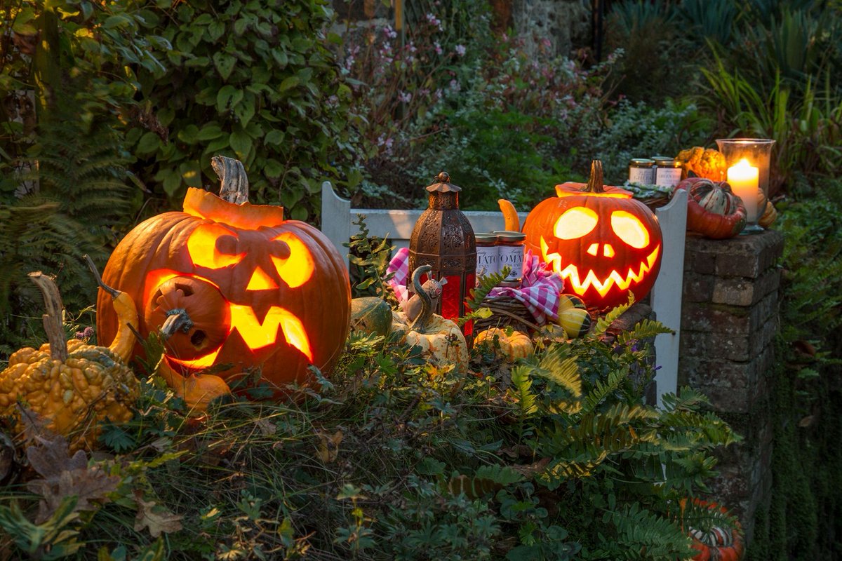 VisitGuernsey's tweet photo. Happy Halloween! https://t.co/WrJSVHnvHh