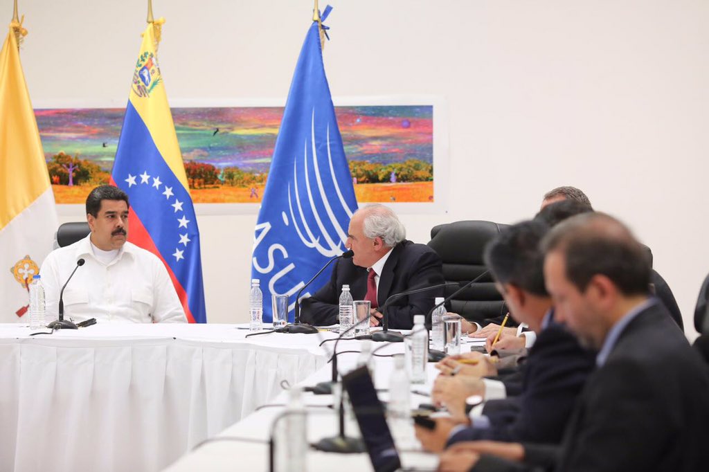 VillegasPoljak's tweet photo. 1/2 Ayer #TriunfoElDialogo y también la #Venezuela que quiere avanzar en paz hacia estadios superiores en lo social, económico y político. https://t.co/9fyalFGFy1