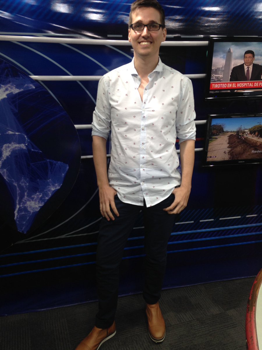 mavegol's tweet photo. Look de lunes en @exprimidores con la vestimenta de @SounioCaballito visítalos en JOSE MARIA MORENO 513 CABALLITO. https://t.co/pkO3eFKT8q