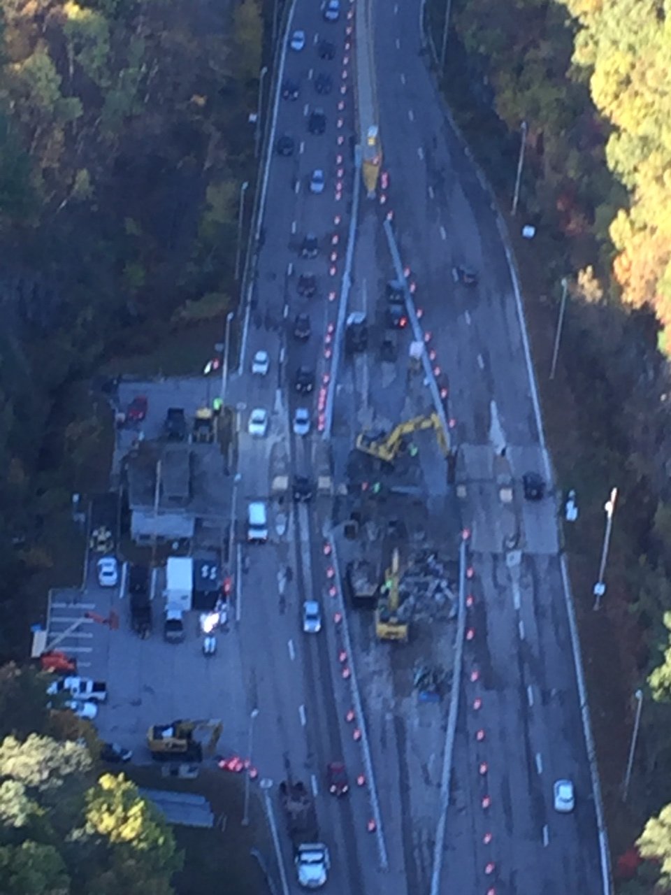 CwGSxsCWgAASyEB.jpg:large