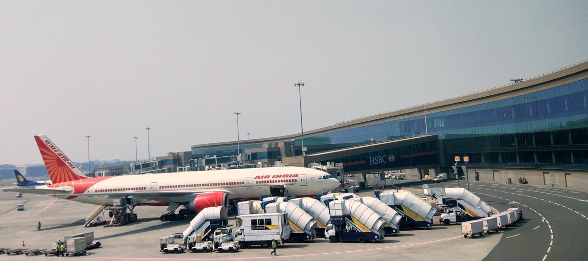 theangrysaint's tweet photo. Victor, Tango, Alpha, Lima, Mike. Sleek like a missile, she is 😍.  #aircraftspotting #Boeing #777ER https://t.co/RyaPuLBWOL