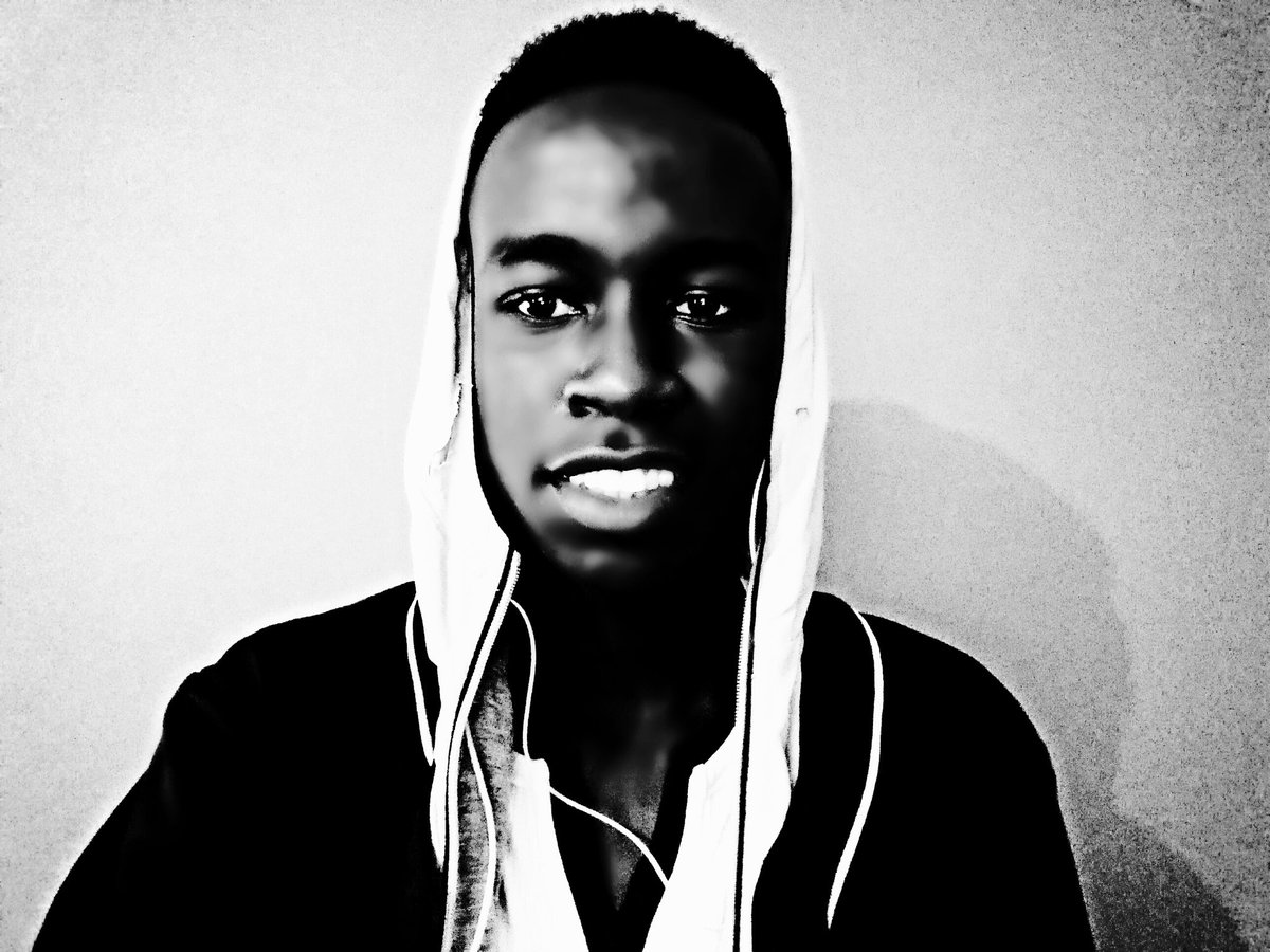Reezistance tweet media