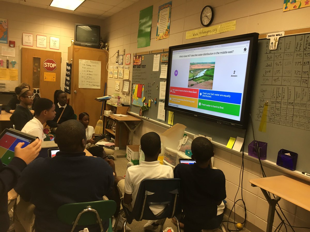 MrsProbstLFMS's tweet image. Using Kahoot to study for our test tomorrow, learning is fun🎉#LCSSSocStudApp