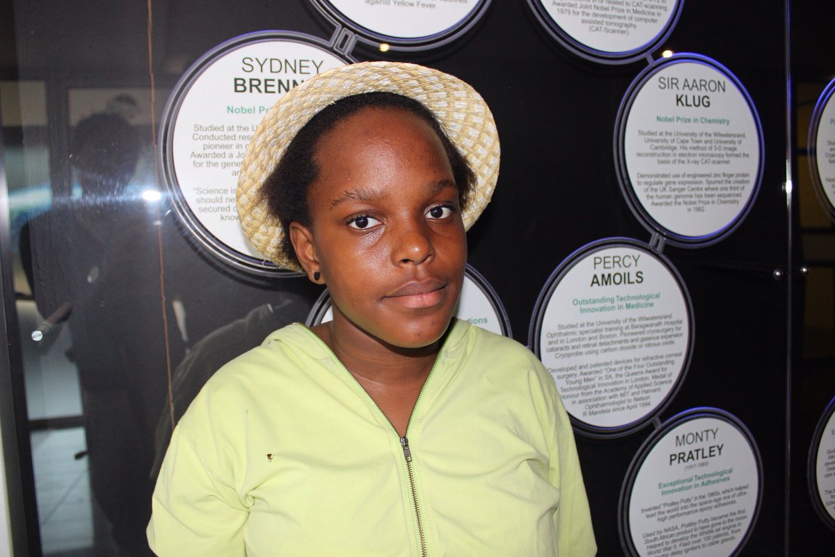 TiyaniTee's tweet photo. Catch this young Innovator, Naledi Phafane, on @Powerfm987 tonight at 19:00 as she talks about #gkVacWork #EMMHack https://t.co/RNRNvTkEWs