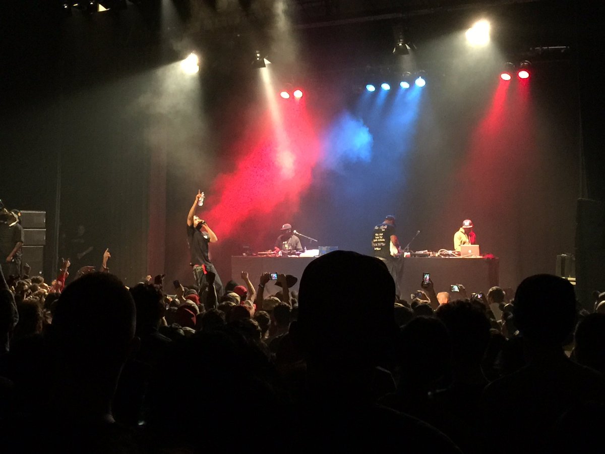 thisisblow's tweet photo. #Redman and #Methodman whooped SYD tonight. https://t.co/w86uFubRNU