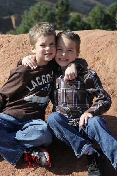 Hayden and Landen are complete opposites but are incredibly close. <a href="/haydenbyerly/">Hayden</a> @Haydenshopetote <a href="/HaydenByerlyOFP/">HaydenBOfficialFanPg</a>