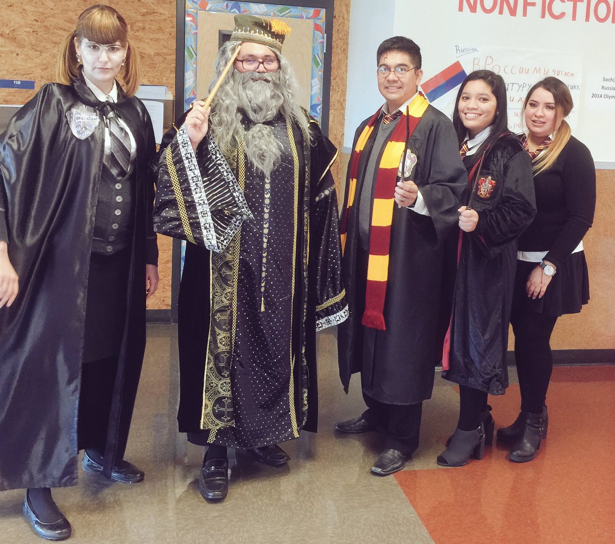 mrmonsi's tweet photo. #HARRYPOTTER teachers coming your way #ValleyView #tabe2016 @Trobadour_XP #MrMonsi #Monsified https://t.co/Egf4CmGfXz