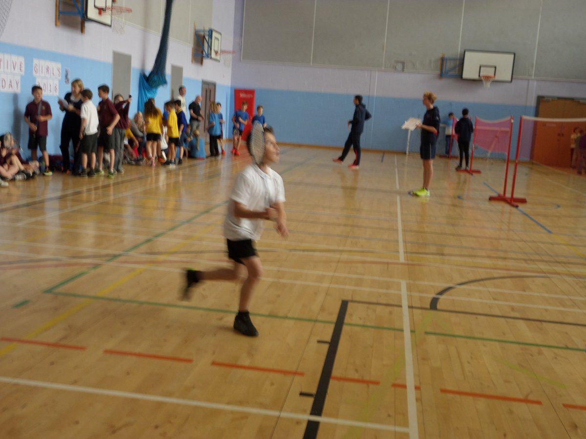 abercrombyPS's tweet photo. Some photos from Friday's #Badminton league #cpssa https://t.co/dszuEADUT5