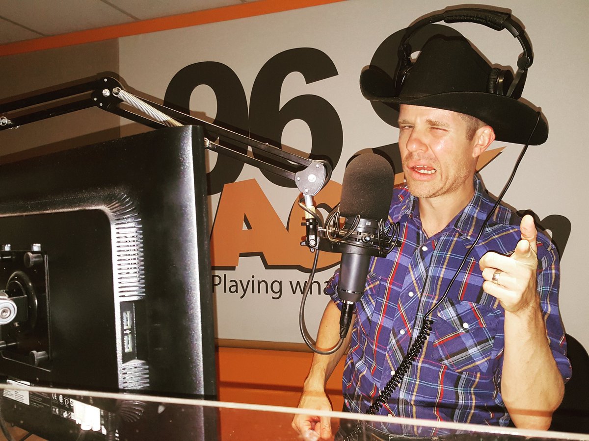 TaraJeanOnline's tweet photo. Cowboy is a great #Halloween costume idea, unless you work on the #radio. #headphoneproblems @969JACK https://t.co/2erl4lKDoQ