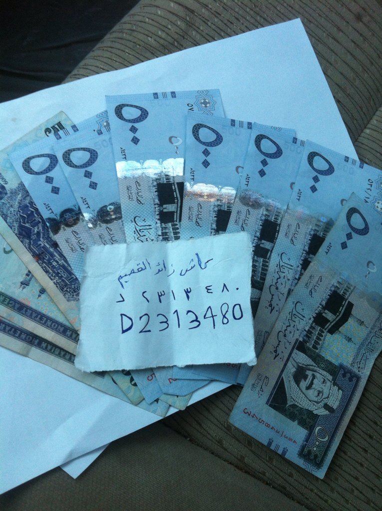 gddfa6's tweet photo. ممكن سالب وسيم او مملوح ناعم او مشعر عادي لو تفريش دفعله ٢٠٠٠ وربي من القصيم https://t.co/qiGmvPNVMe