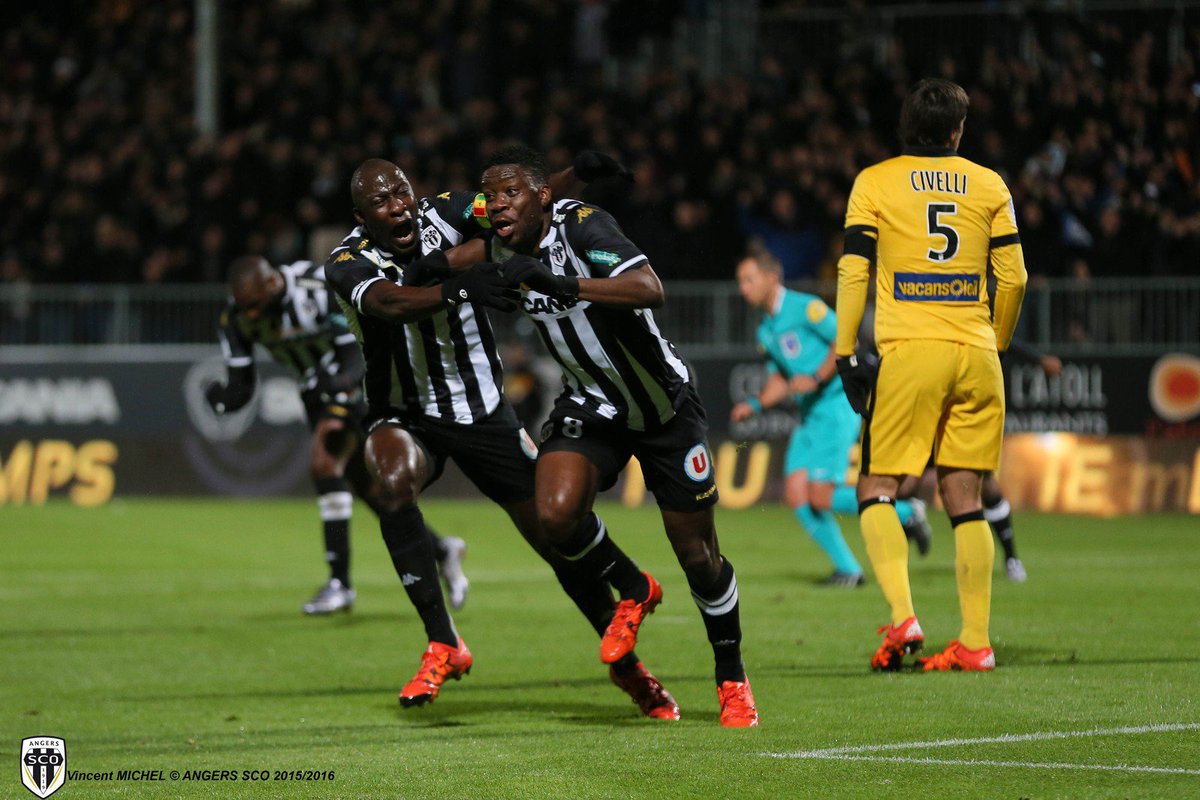 On a fouillé dans la boîte à bons souvenirs... Il y a un an, <a href="/Ismael_Traore/">Ismaël TRAORE</a> inscrivait face à Lille son 1er but en <a href="/Ligue1/">Ligue 1 McDonald's</a> ! #SCOLOSC
