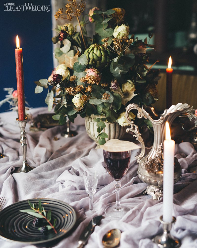 #HappyHalloween to all our #brides! Don't miss the #haunted #halloween #wedding shoot on our blog today! 🎃👻 bit.ly/2erftFm