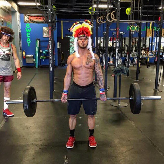 brantleyfurr's tweet image. Halloween Wod 🎃👻💀#kocf #knockoutcrossfit #crossfit #fit #indian #costume