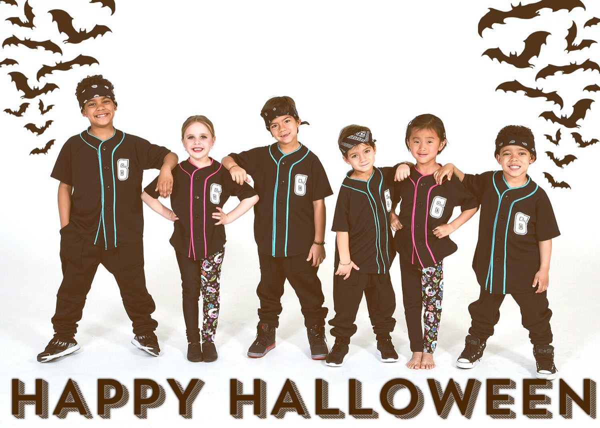 Wishing all of our students a Happy Halloween! Hope it's filled with a few tricks and a lot of treats! 🎃🍫