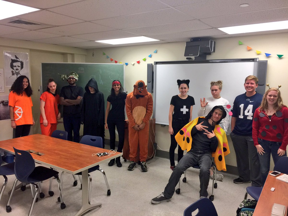 dunntweets's tweet photo. #stemhoco2k16 seniors dressed up! https://t.co/RtIlstIXKr
