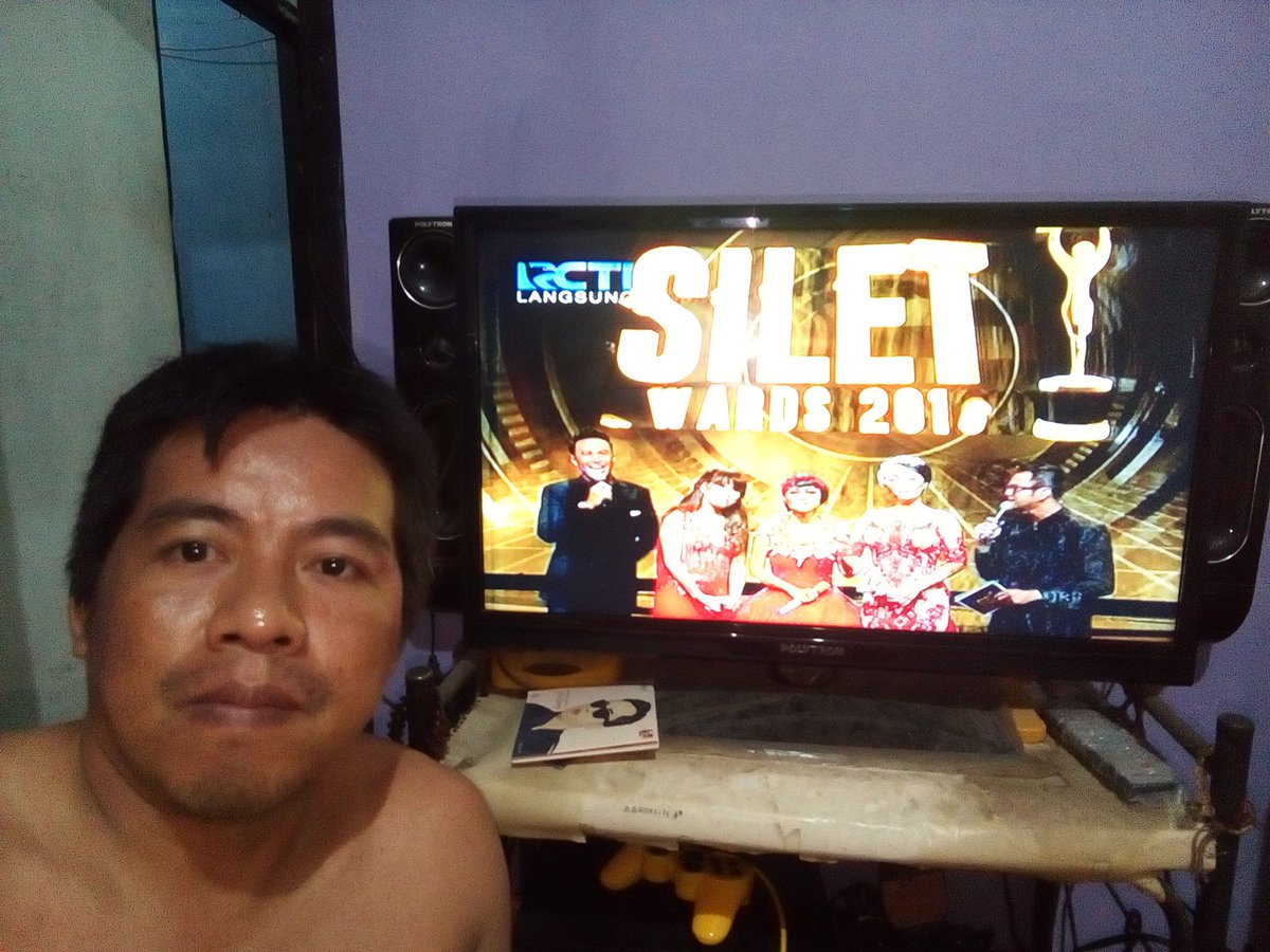 masy_bagus's tweet photo. #SiletAwards2016 https://t.co/dum3ncC7fO