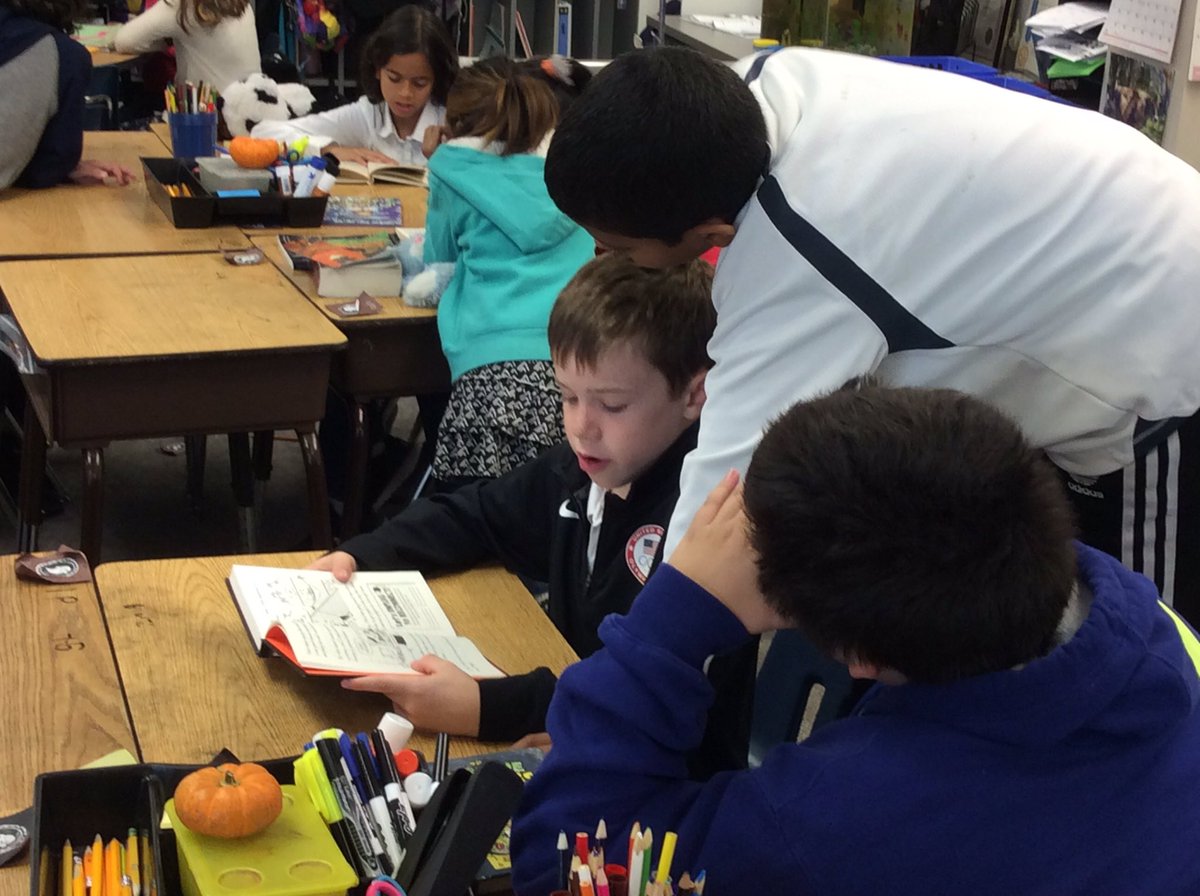We love #APSreads buddy time with <a href="/elizabethtem/">Elizabeth Tem</a> and her 5th graders! They model great fluency and maturity!