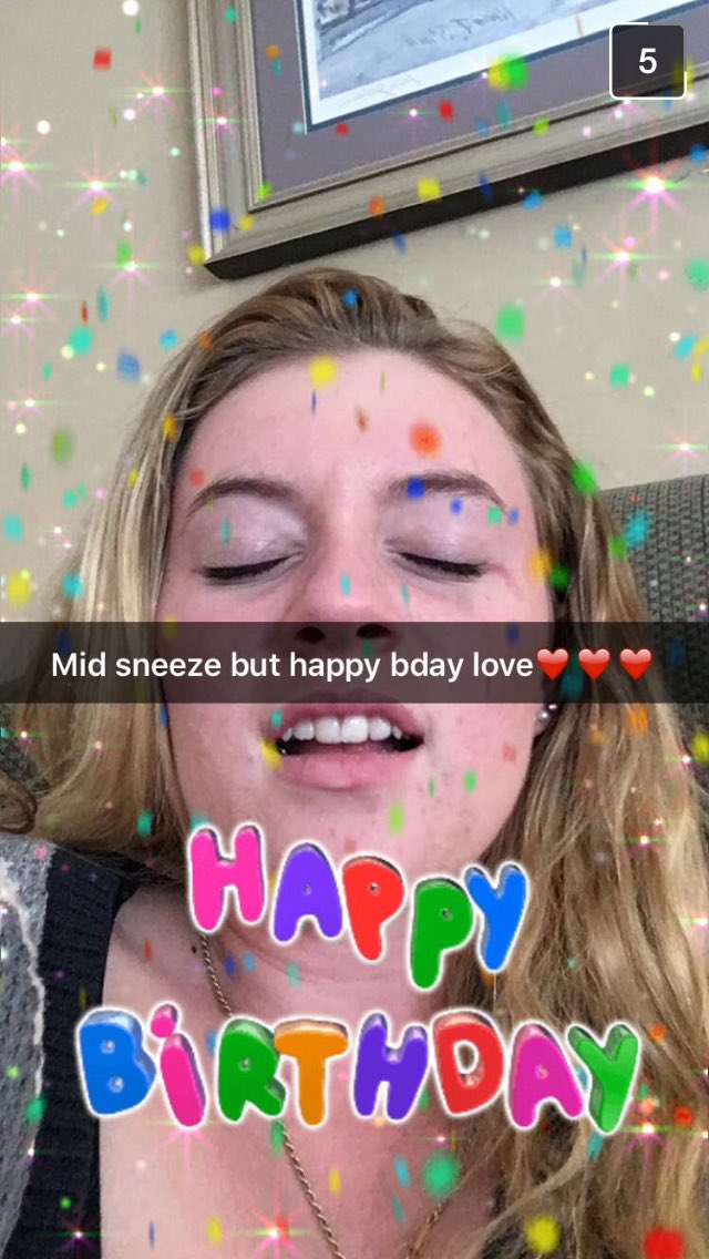 HeyItsKassidie's tweet photo. @SabrinaBuckz happy birthday gorgeous, hope you have a fantastic day! Love youz 💚 https://t.co/o5yQcDeiod