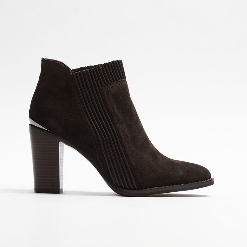 ¡Estos son los botines y botas que desearás esta temporada!
😍 VER TODO: goo.gl/g92HB2 😍