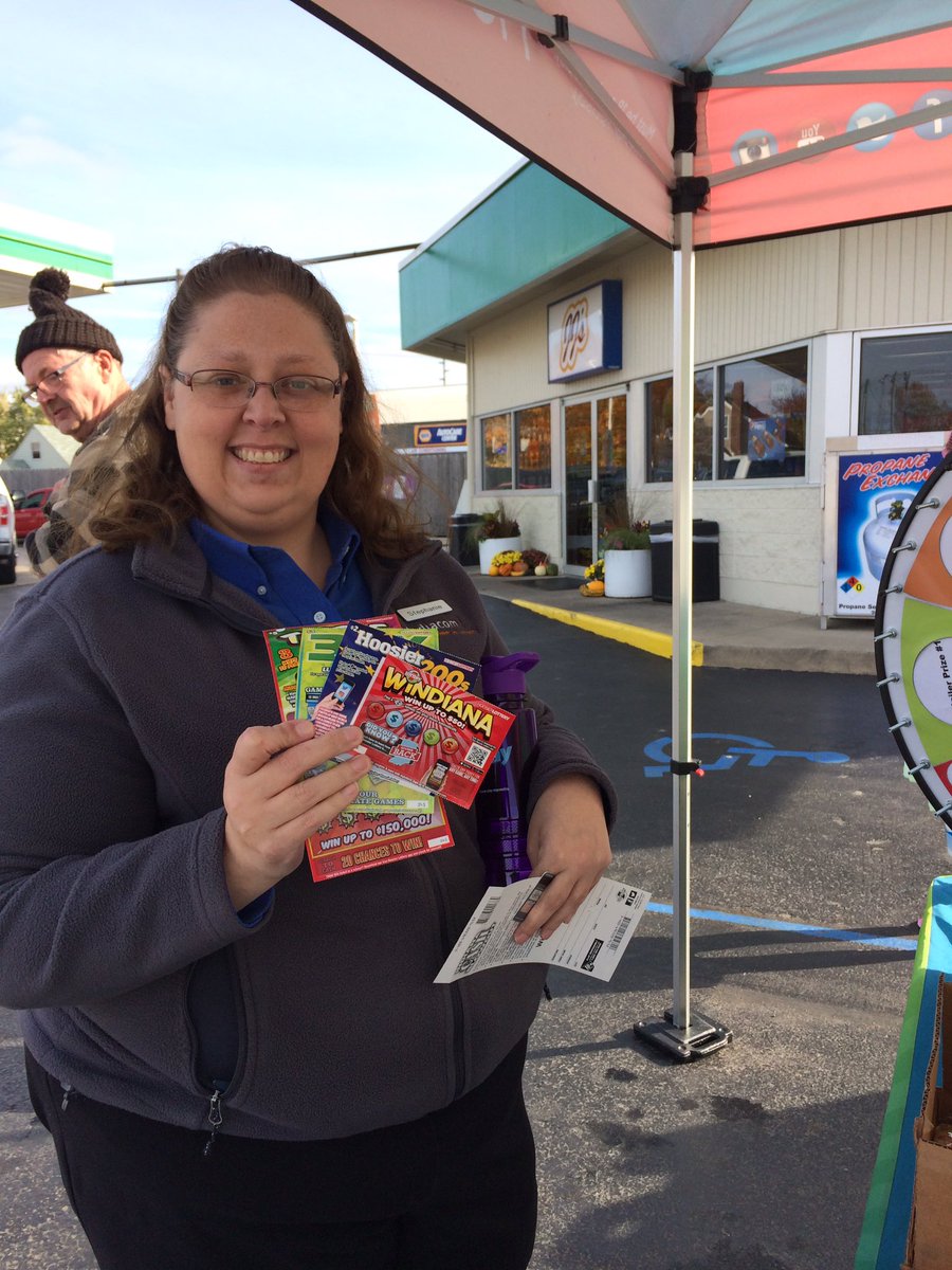 HoLoEvents's tweet photo. Big winner this morning @JohnsonJct in Decatur! Join us till 1 today 🎃 @hoosierlottery https://t.co/DKLN1w3x6I