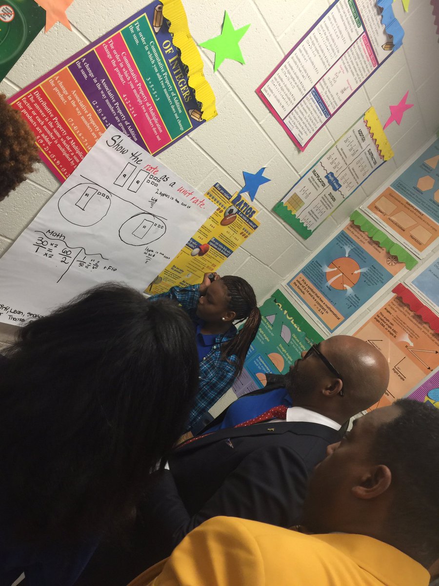 DrEmilyAMassey's tweet image. Students discuss Unit Rate w/ Dr. Dickey! @Bunche_Chargers @DonyallD @ATLsuper #APSMainThingMainThing @TommyUsherAPS 💯 #CalibrationMatters