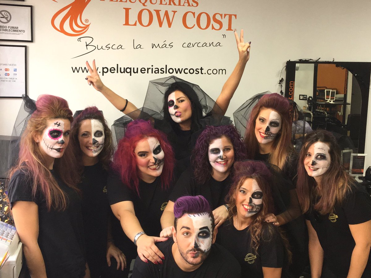 #halloween en #peluquería Low Cost #RincondelaVictoria <a href="/lowcostpelu/">Peluquerías Low Cost</a> #Equipazo