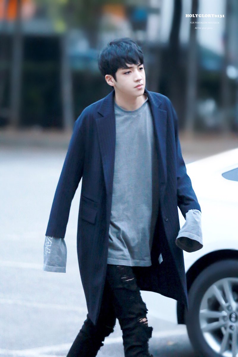 glory01311's tweet photo. [HD]161021 뮤직뱅크 출근
✨You had me at Hello.

#펜타곤 #PENTAGON #정���석 #wooseok 
https://t.co/sUCeNyiPxs https://t.co/9HHZvpyXhK