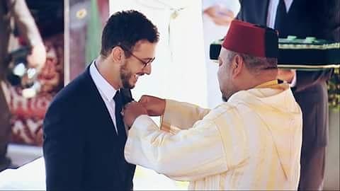 khouloudbj's tweet photo. يارب تكمل فرحتنا عاجلا 🙌🙌
هنيئا لشعب المغرب بملك نفتخر به كلنا كعرب دام عزك و نصرك الله جلالة الملك 🙏🙏🌹
#كلنا_سعد_لمجرد
#كلنا_سعد_المجرد https://t.co/hu9L5J4E3n
