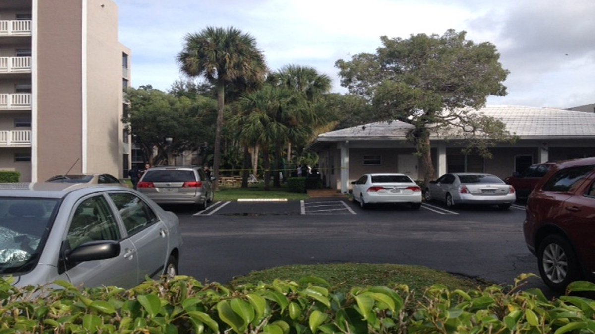 911 operator didn't speak Spanish during call of woman & 5-year-old daughter drowning bit.ly/2fxQWmp?utm_me… https://t.co/GBOyUOLgAp