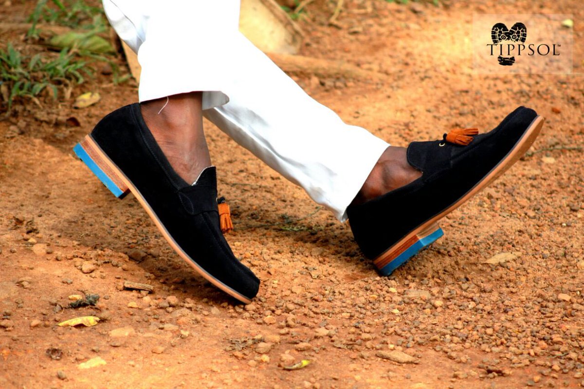 tippsol's tweet photo. Get yourself some Suede Tassel Loafers today. Complete your smart casual look ππΎ#Tippsol https://t.co/VN9a1W1TJe